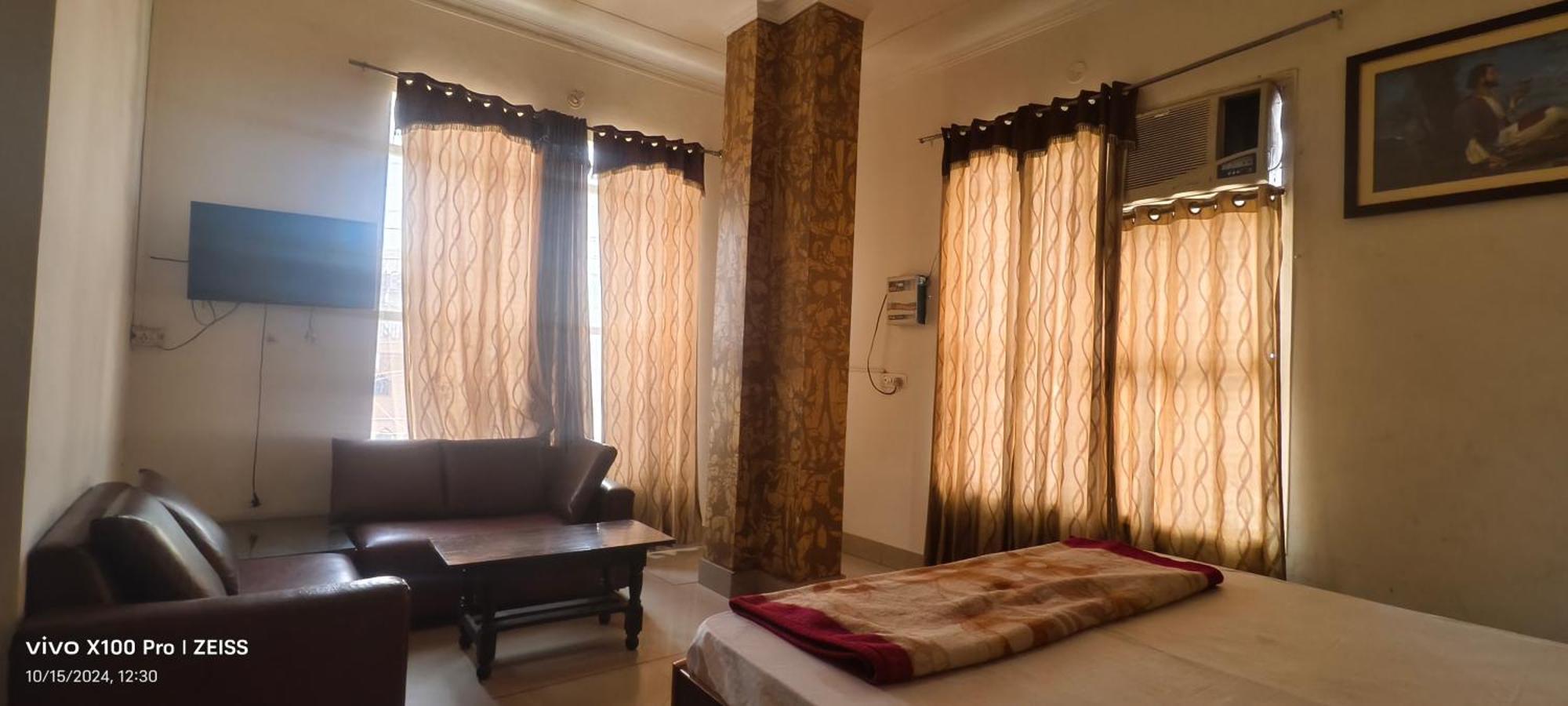 Surya Hotel Sirsa ภายนอก รูปภาพ